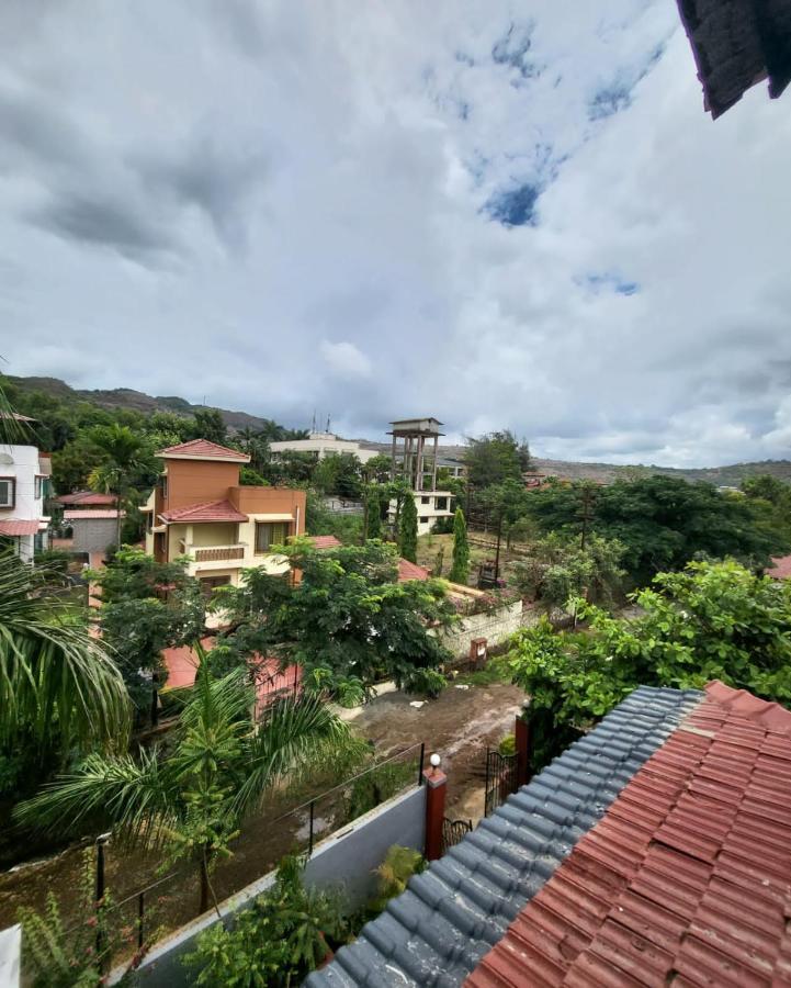 The Perfect Stays- Lal Mahal Villa With Disco Pool Lonavala Dış mekan fotoğraf