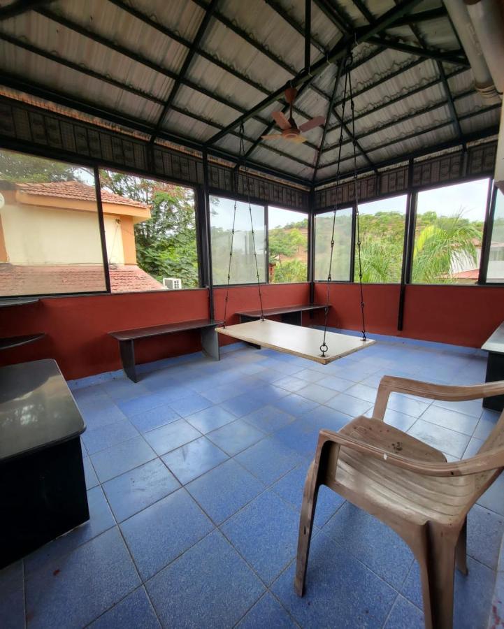 The Perfect Stays- Lal Mahal Villa With Disco Pool Lonavala Dış mekan fotoğraf